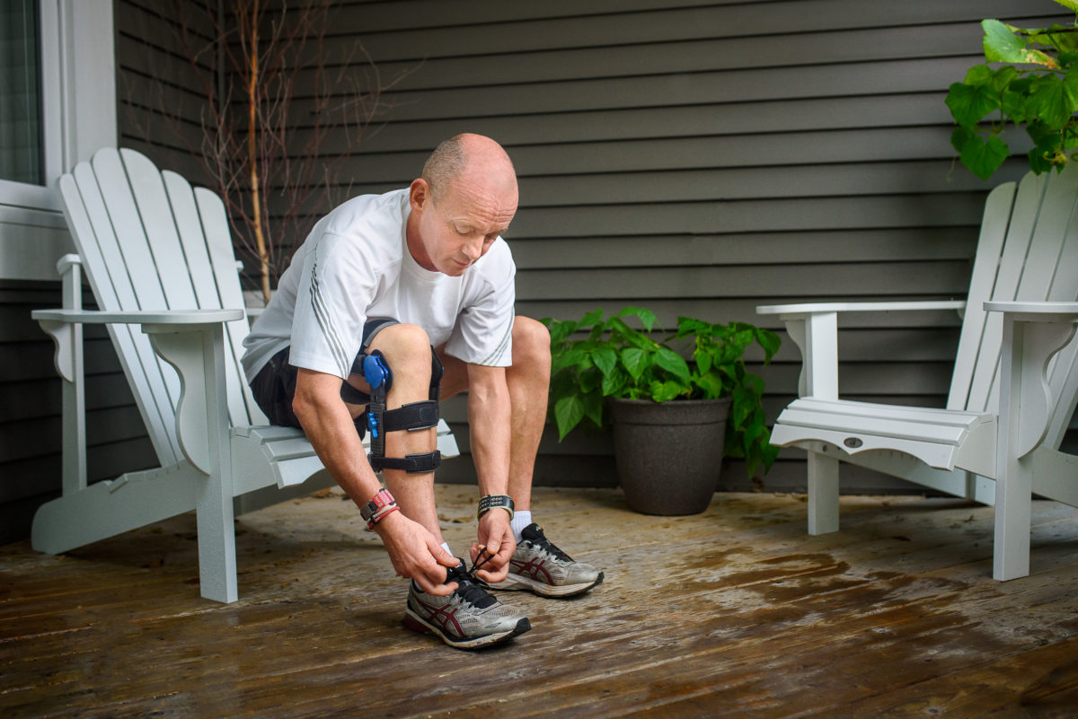 How to Choose the Best Knee Brace for Arthritis - Spring Loaded Technology